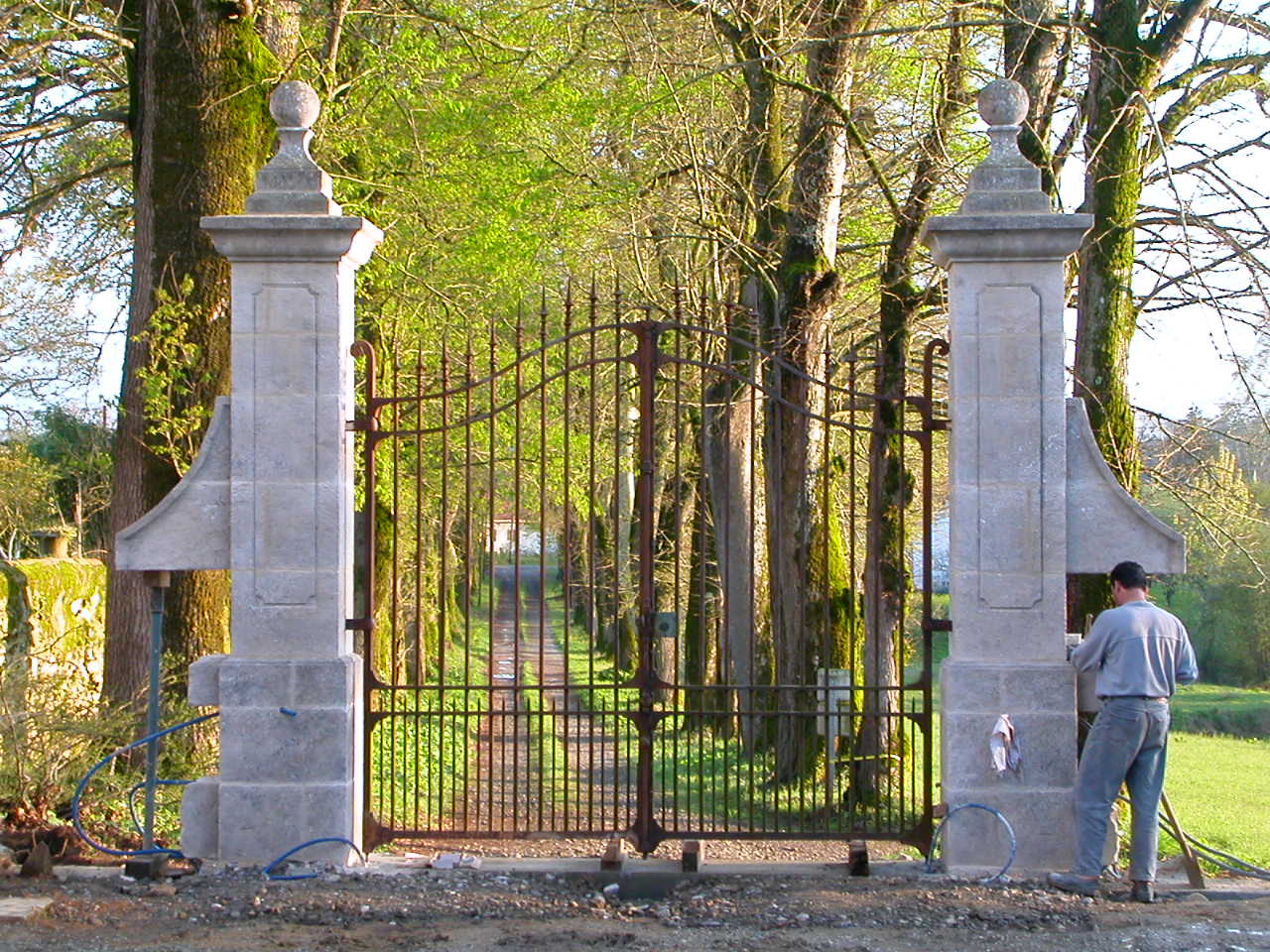 pilier en taille de pierre